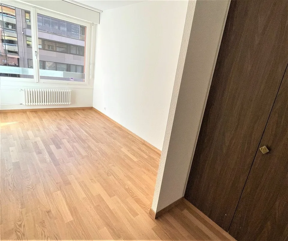 Verbindung - Nahe Bankenviertel – Foto 9 von 10