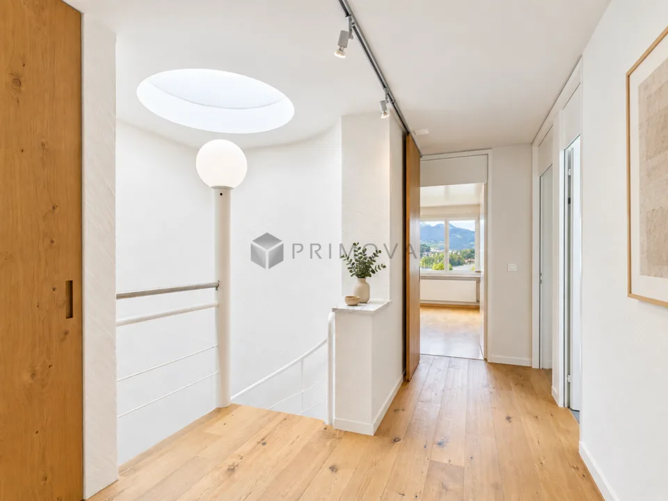 Logenplatz über dem Vierwaldstättersee, elegantes Reihenhaus-Juwel in Luzern – Foto 13 von 16