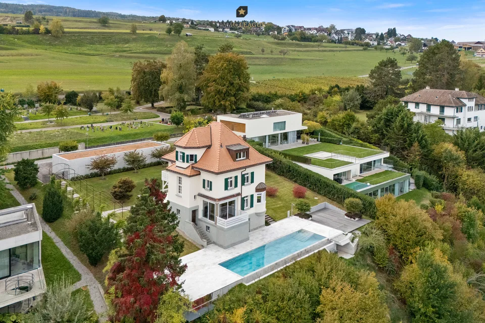 Meilleure situation. Vue panoramique sur le lac. Libre de toute charge. Première occupation. – photo 3 sur 7