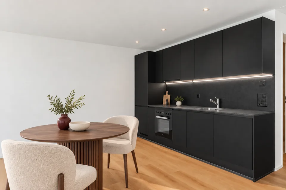 Neubau-Studio mit Balkon und eigenem Waschturm – Foto 2 von 4