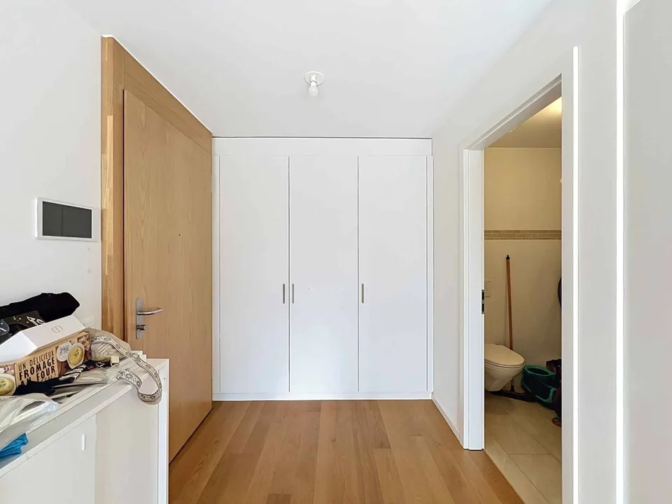 Geräumige 4.5-Zimmer-Wohnung in einem schönen Viertel – Foto 9 von 9