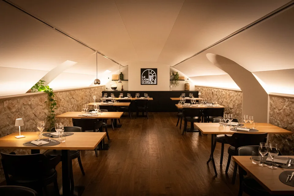 Schönes Restaurant, ideal im Herzen von Farvagny gelegen – Foto 3 von 6