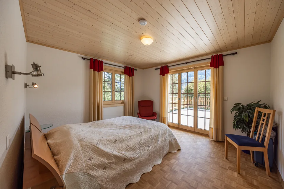 Chalet generoso in una posizione tranquilla con vista panoramica – foto 10 di 13