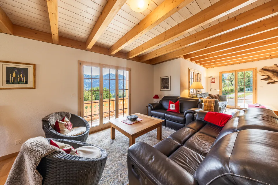 Chalet generoso in una posizione tranquilla con vista panoramica – foto 5 di 13