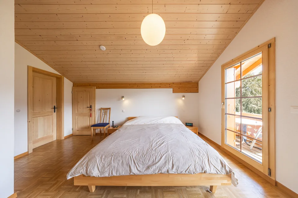 Chalet generoso in una posizione tranquilla con vista panoramica – foto 9 di 13