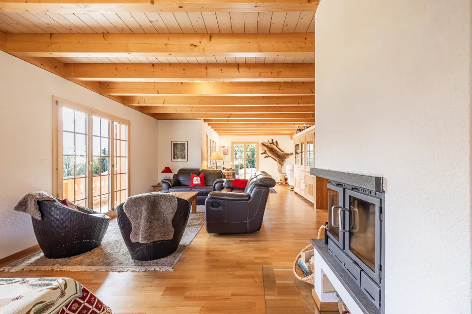 Chalet generoso in una posizione tranquilla con vista panoramica – foto 6 di 13