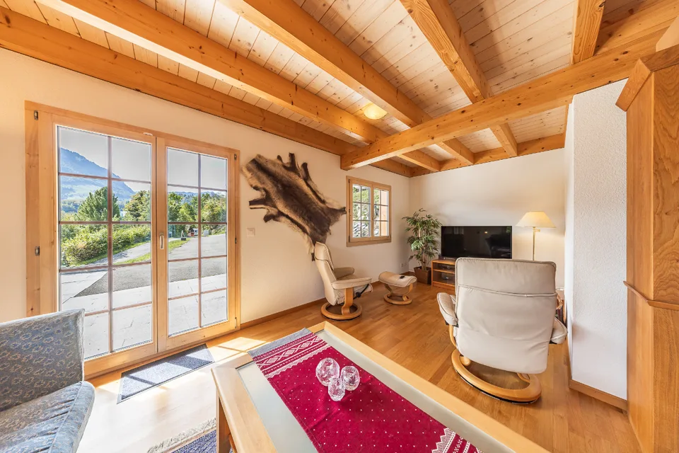 Chalet generoso in una posizione tranquilla con vista panoramica – foto 4 di 13