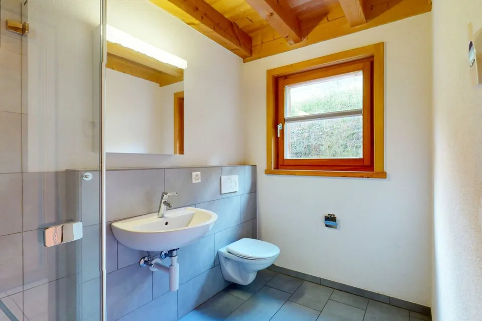 5.5 Zimmer Einfamilienhaus in Jaun – photo 11 sur 20
