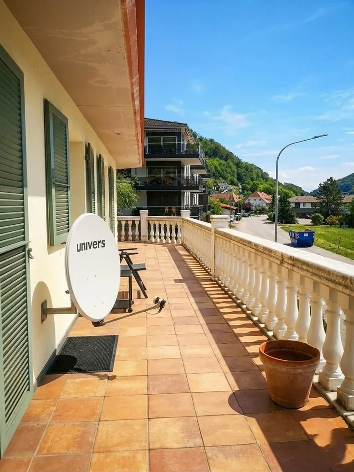 Ampio appartamento di 5,5 locali in vendita a Soyhières con grande balcone di 35m – foto 5 di 26