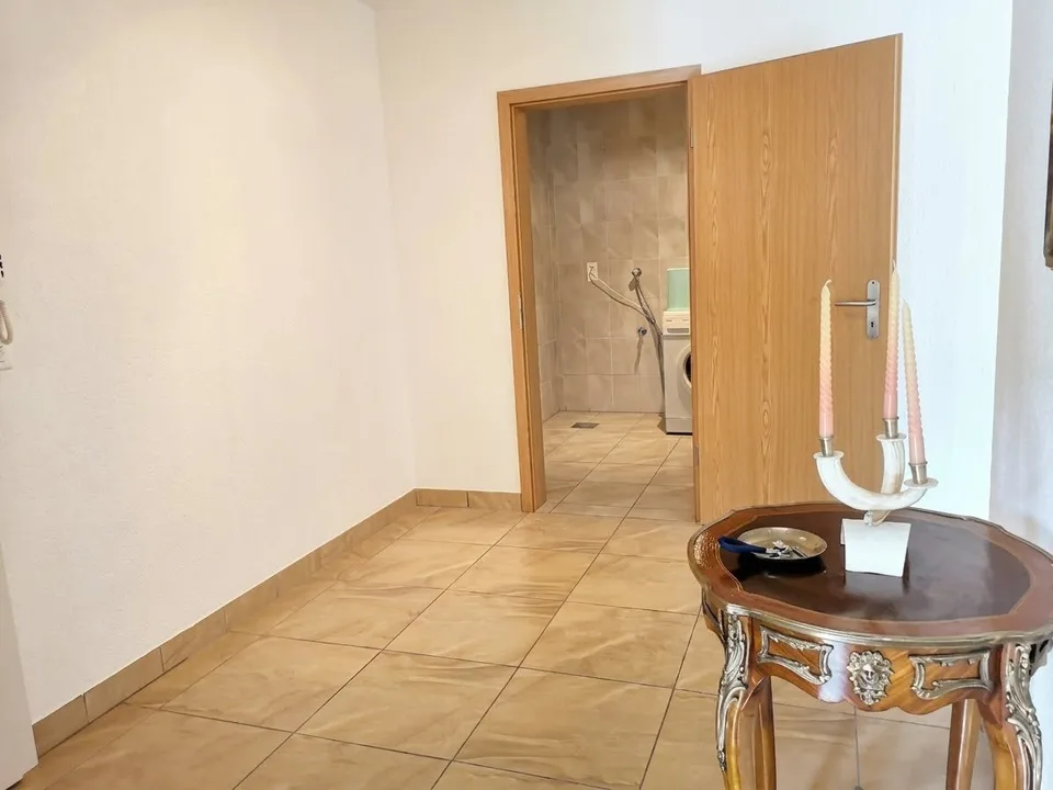 Ampio appartamento di 5,5 locali in vendita a Soyhières con grande balcone di 35m – foto 11 di 26