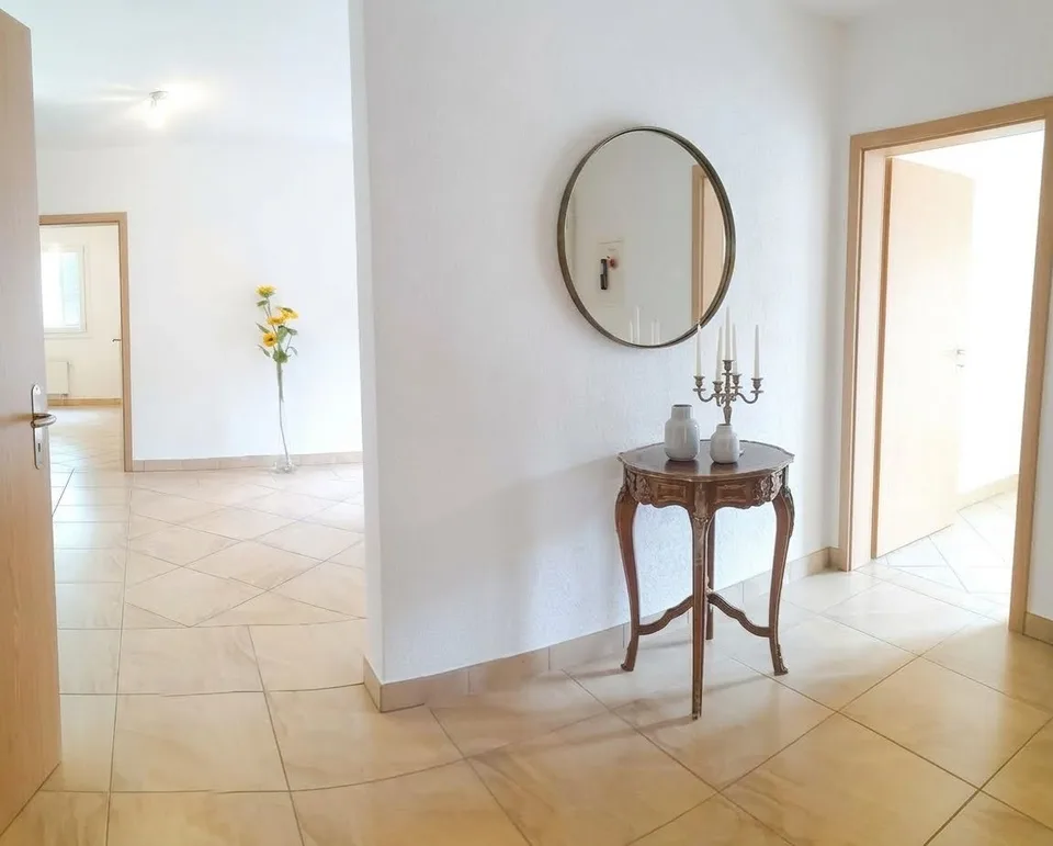 Ampio appartamento di 5,5 locali in vendita a Soyhières con grande balcone di 35m – foto 14 di 26