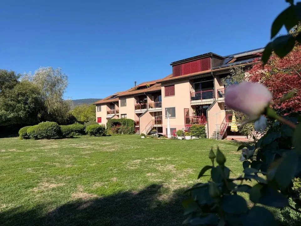 5.5-Zi.-Gartenwohnung mit Seeanstoss & eigenem Bootsplatz in Le Landeron – Foto 7 von 9