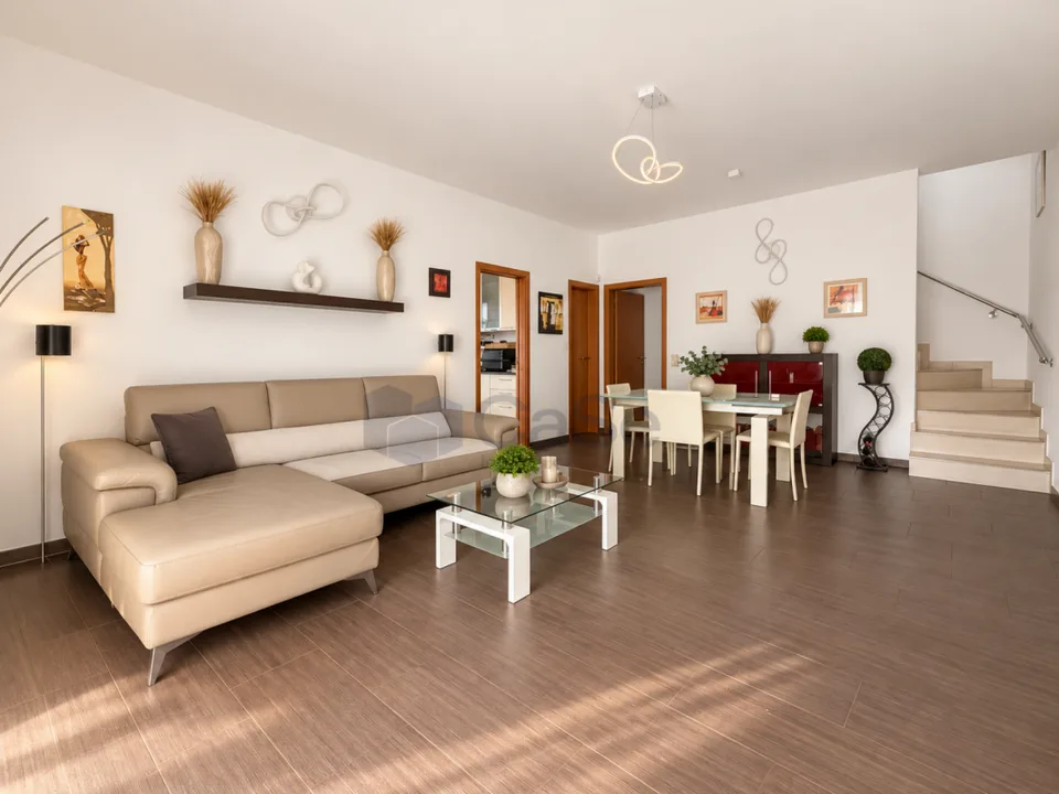 DAVESCO SORAGNO - LE PLAISIR DE VIVRE DANS UNE MAISON INDÉPENDANTE, ENTRE CONFORT, VERDURE ET TRANQUILLITÉ – photo 10 sur 20