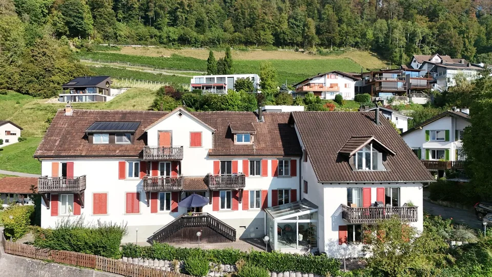 4.5 Zimmer Maisonette Wohnung mit Panorama Blick übers Rheintal zu ver – Foto 3 von 7