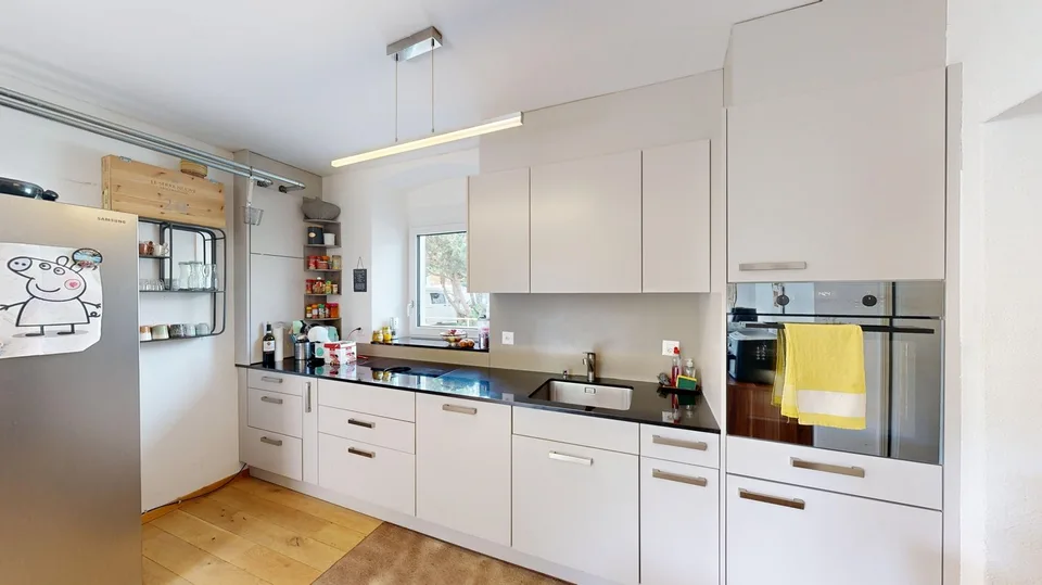 Charmantes Einfamilienhaus mit Garten in ruhigem Quartier – Foto 4 von 10