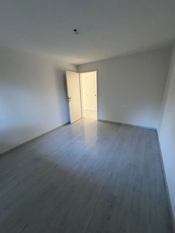 ***Appartamento luminoso 4.5 locali con balcone*** – foto 17 di 17