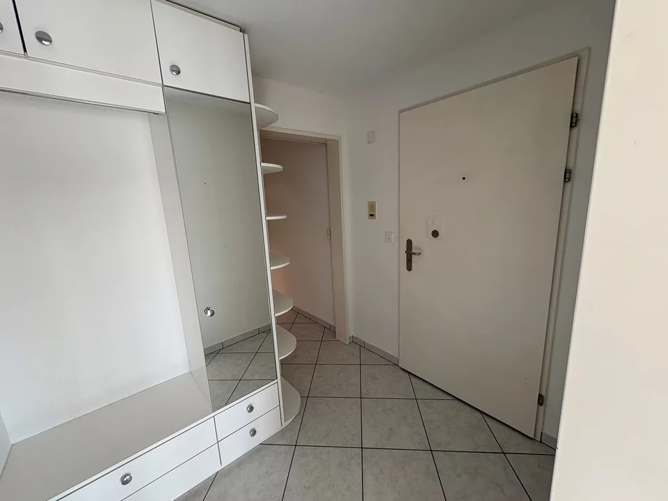 ***Appartamento luminoso 4.5 locali con balcone*** – foto 2 di 17