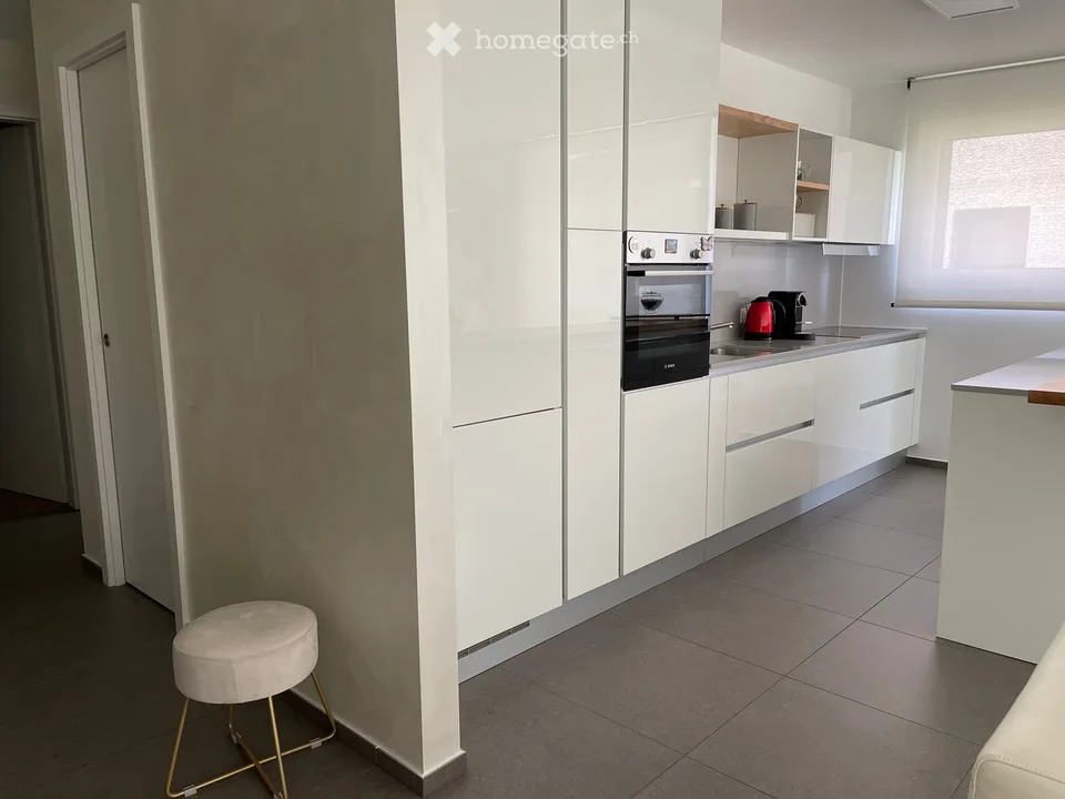 Elegantes und helles 3.5-Zimmer-Apartment in Taverne – Foto 5 von 8