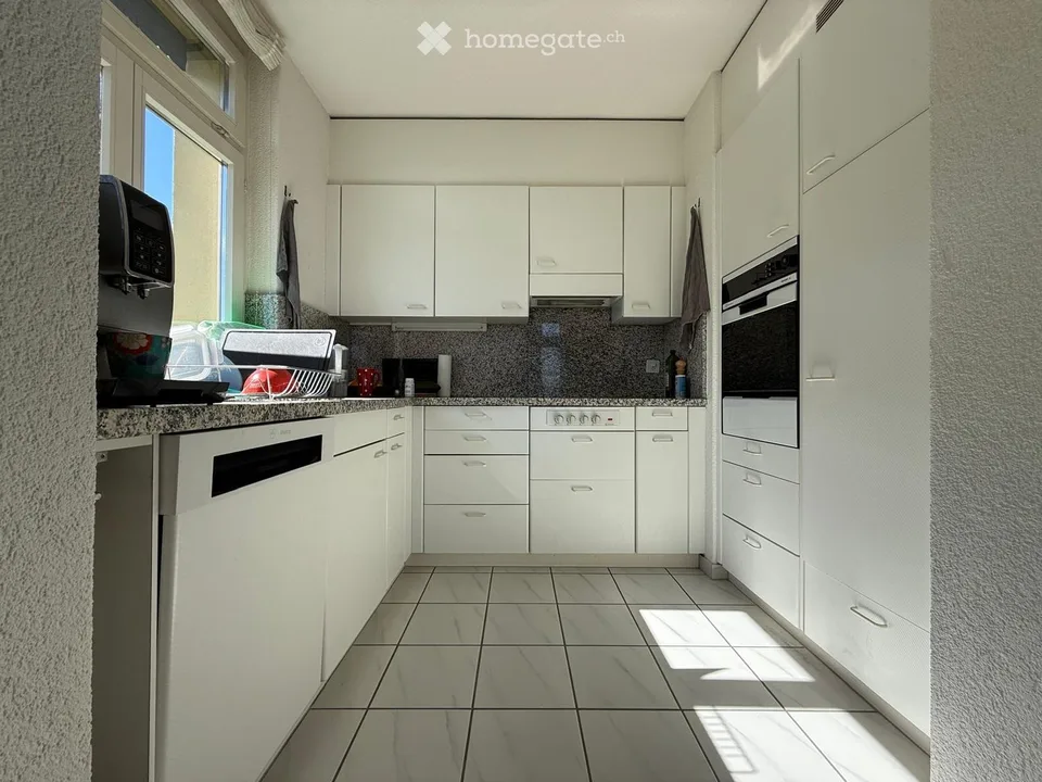 Appartement lumineux avec une vue rêveuse sur la ville de Berne – photo 10 sur 15