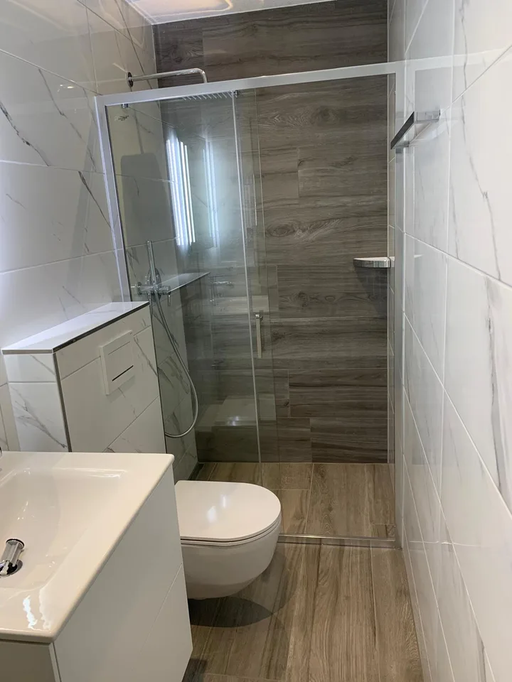 Neue 4-Zimmer-Wohnung mit Balkon in Tavannes – Foto 7 von 9