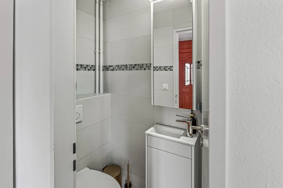 Familienglück mit Garten & Pool - modernisiertes, 4.5-Zimmer-Reihenhaus – Foto 15 von 16