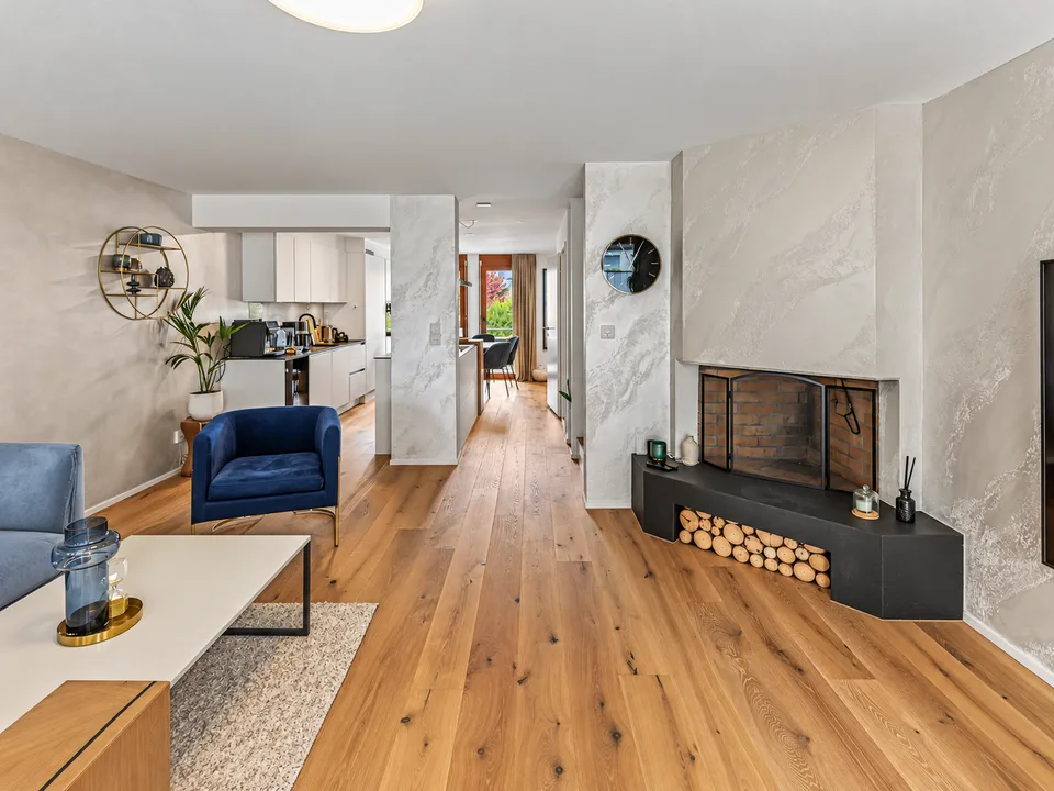 Familienglück mit Garten & Pool - modernisiertes, 4.5-Zimmer-Reihenhaus – Foto 7 von 16