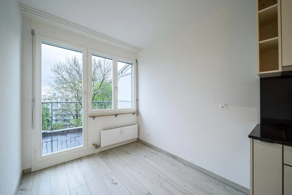 Wohnen über Basel: Renovierte 2.5-Zimmer-Wohnung mit Terrasse – Foto 18 von 25