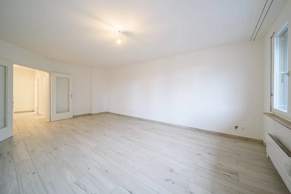 Wohnen über Basel: Renovierte 2.5-Zimmer-Wohnung mit Terrasse – Foto 13 von 25