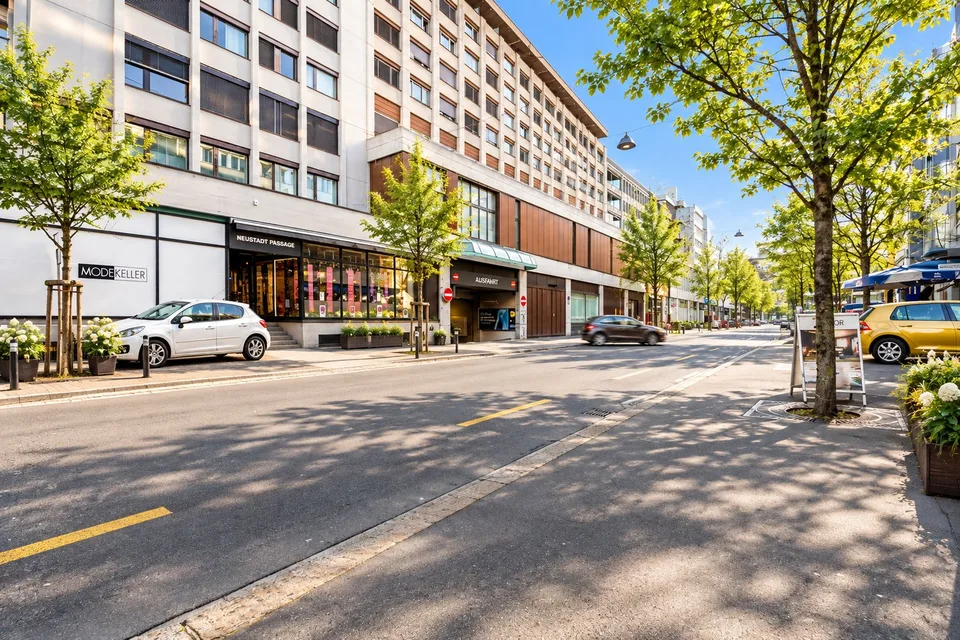 Appartamento in attico di 3,5 locali a Zug con due terrazze e vista sul lago – foto 11 di 14