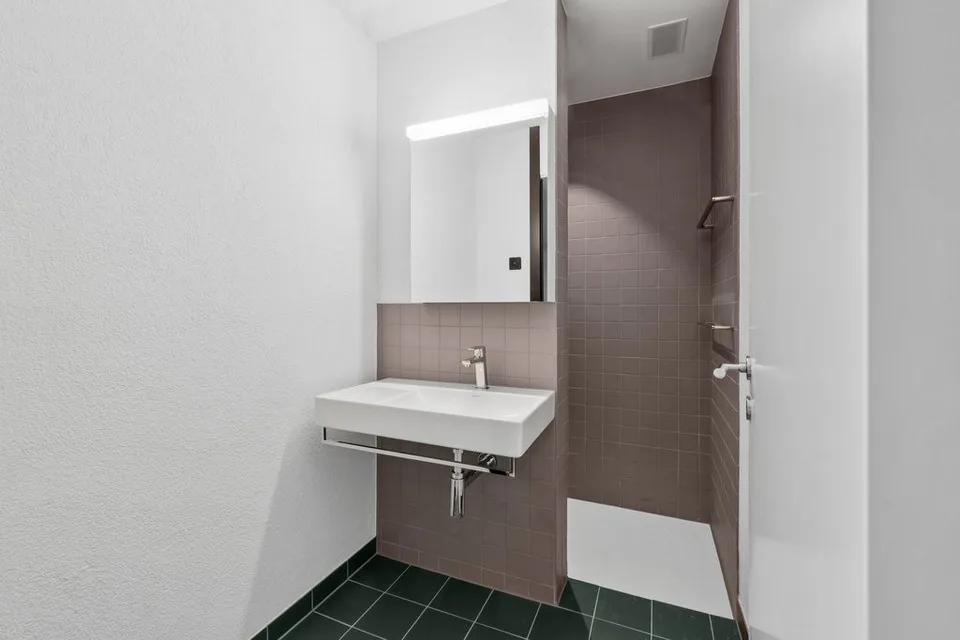 Attraktive Neubauwohnung an bester Lage direkt an der Glatt – Foto 5 von 6