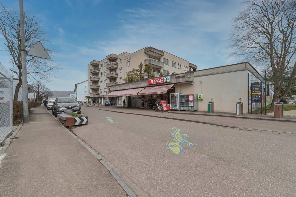 Renovierte 3.5-Zimmer-Wohnung in Pratteln mit Balkon – Foto 2 von 19