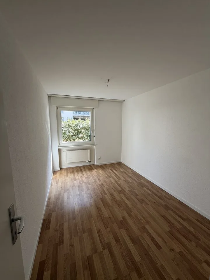 4.5 Zimmerwohnung im Erdgeschoss in Kerzers – foto 5 di 7