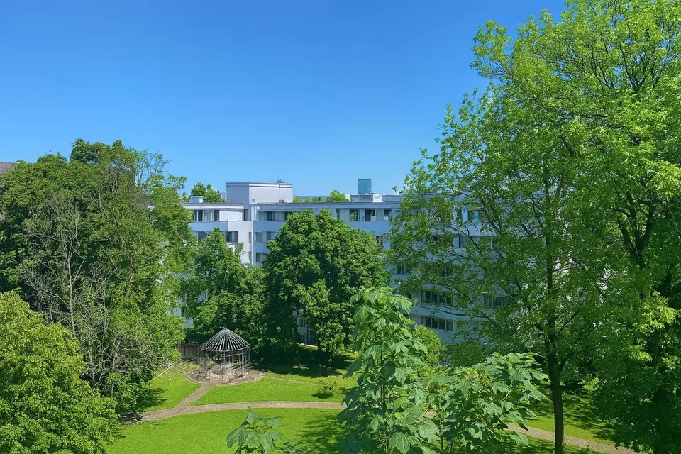 Renovierte 3.5-Zimmer-Wohnung in Basel mit Privatgarten – Foto 16 von 18