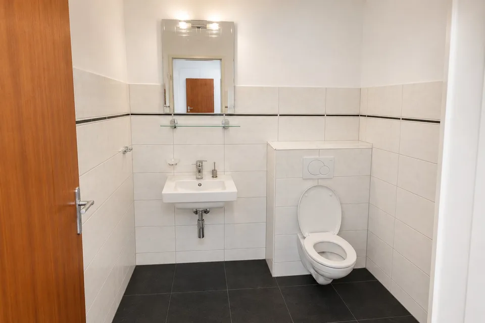 Renovierte 3.5-Zimmer-Wohnung in Basel mit Privatgarten – Foto 5 von 18