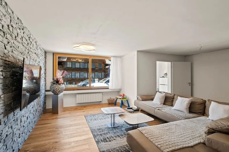 Modern umgebaute 4.5-Zimmer-Wohnung mit 135 m² Wohnfläche – Foto 7 von 13