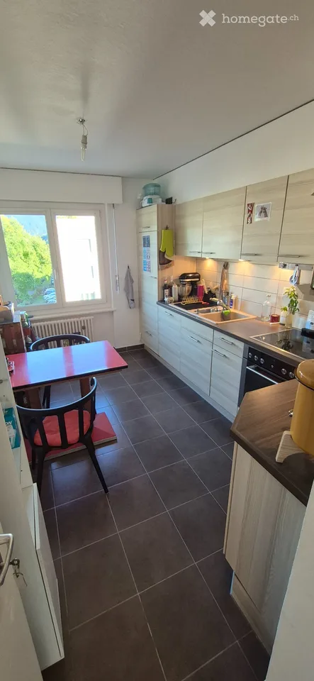 Helles 3.5-Zimmer-Wohnung zur Renovierung ab 01.12.26 - Monthey – Foto 5 von 5
