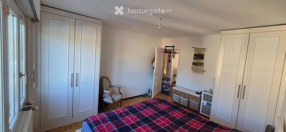 Helles 3.5-Zimmer-Wohnung zur Renovierung ab 01.12.26 - Monthey – Foto 4 von 5