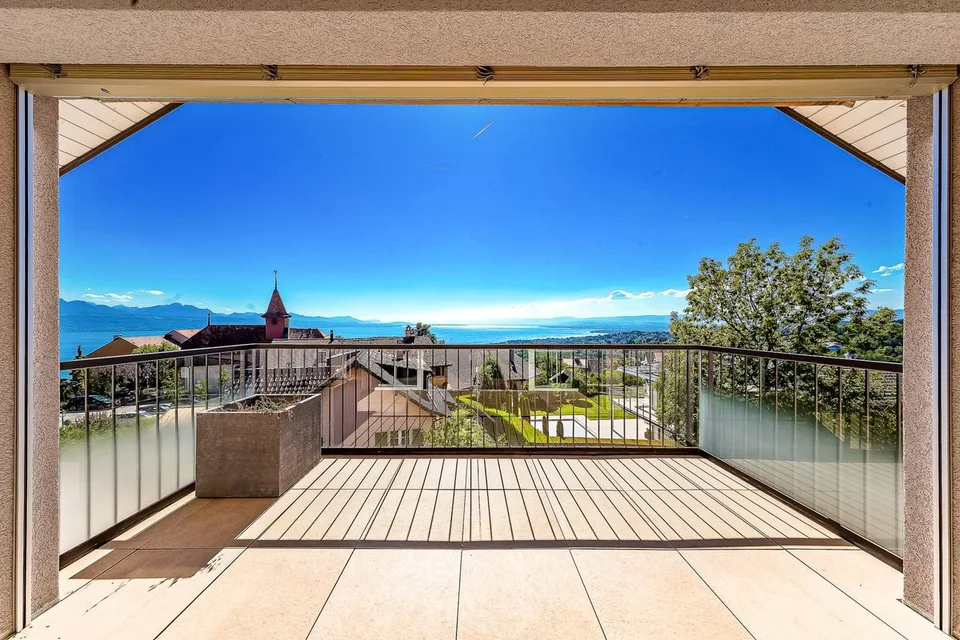 Attico con posizione tranquilla e vista splendida a Belmont-sur-Lausanne – foto 13 di 13