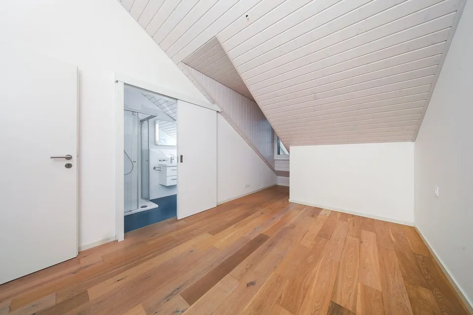 Attico con posizione tranquilla e vista splendida a Belmont-sur-Lausanne – foto 9 di 13
