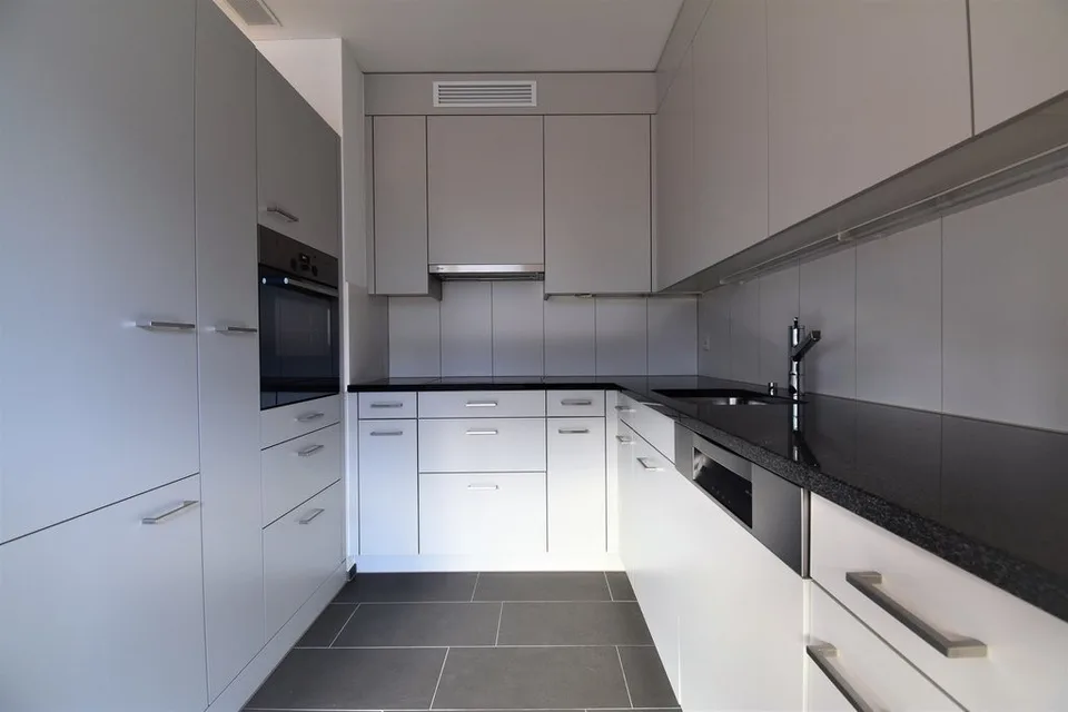 Appartement spacieux de 3,5 pièces dans un emplacement central – photo 2 sur 9