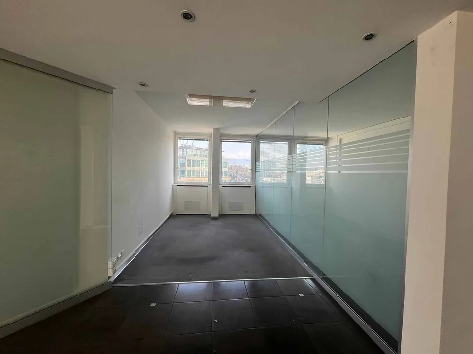 Offices 367m2 - City Center - short term – photo 5 of 9
