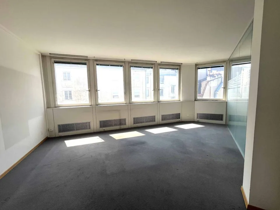 Offices 367m2 - City Center - short term – photo 4 of 9