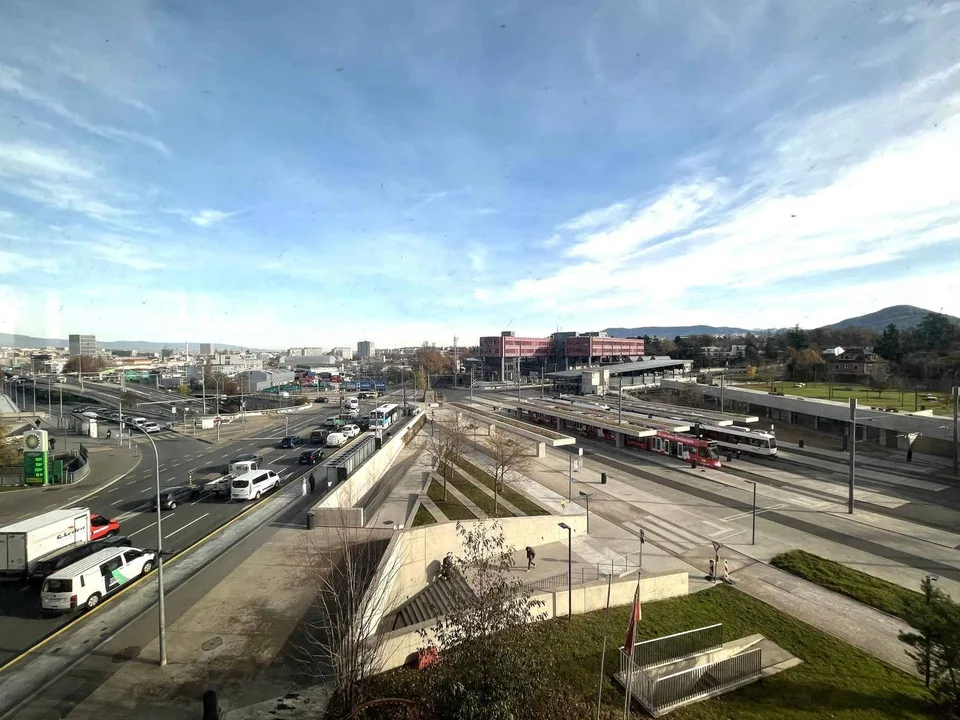 Uffici moderni e luminosi 310 m² Stazione di Lancy Bachet – foto 11 di 11