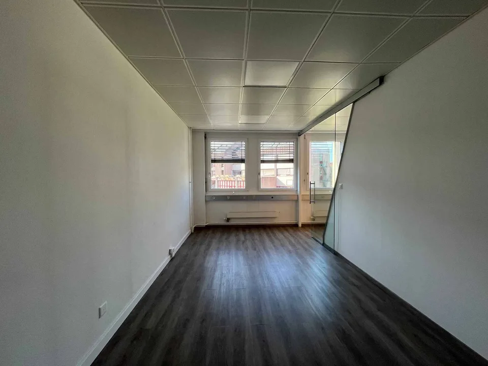 Büros 186m2 - Bahnhof Chêne-Bourg – Foto 8 von 12