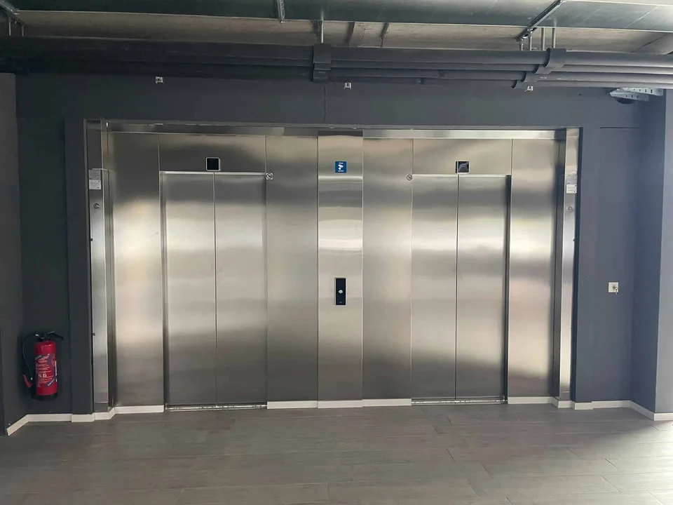 Surface de bureaux de 375 m² au cur des Acacias – photo 8 sur 10