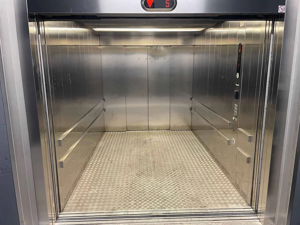 Surface de bureaux de 375 m² au cur des Acacias – photo 9 sur 10