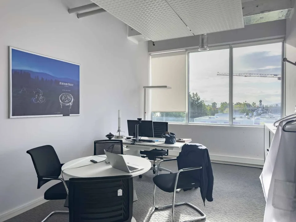 Über 732 m² Büro- und Werkstatflächen in Meyrin – Foto 7 von 12