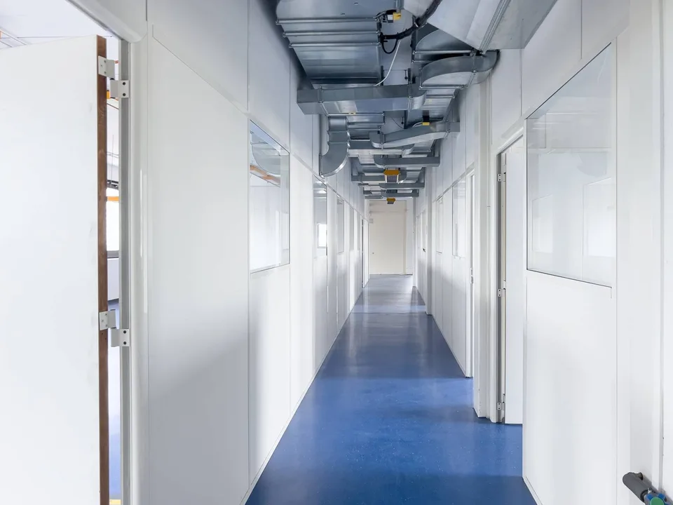 Labor, Produktion, Atelier von 420 m2 zur Miete in Satigny – Foto 8 von 9