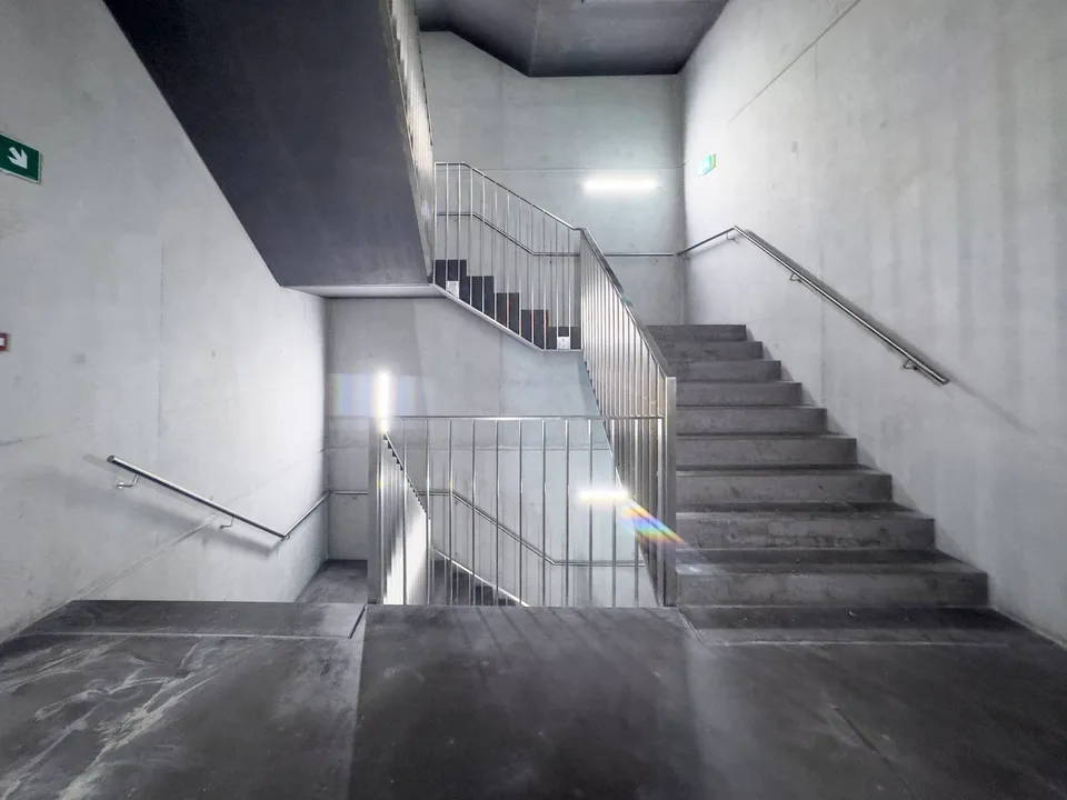 Prächtige Fläche von 300 m2 im 2. Stock eines modernen Gebäudes – Foto 9 von 12