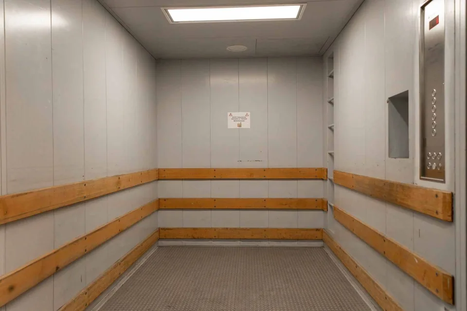 SELTEN ! Lagerfläche von 389 m² im Zentrum von Genf – Foto 8 von 12